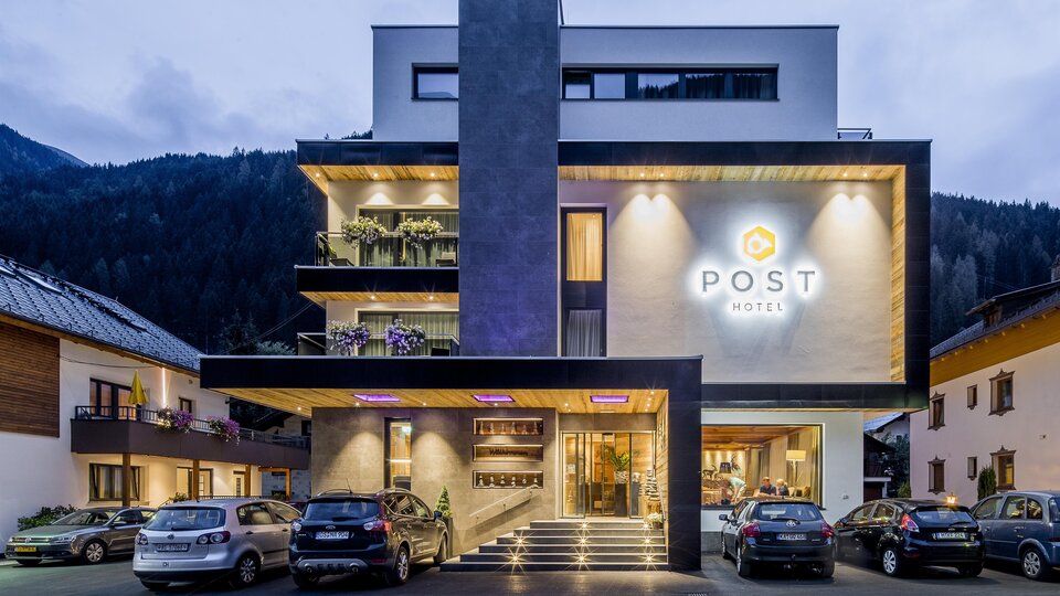 Post Hotel